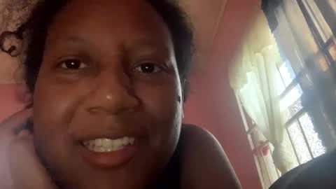 Eirondra Valeen online show from October 29, 8:44 pm