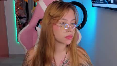 Ela online show from October 21, 3:43 am