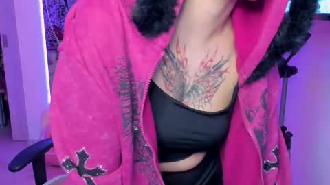 Ela online show from November 22, 7:33 am