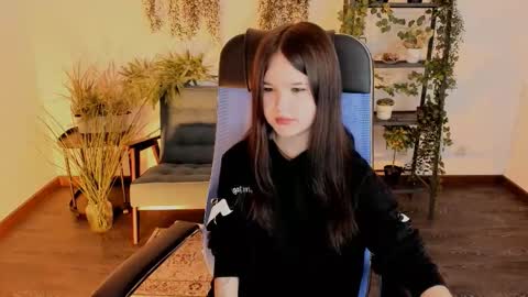 Your sweet girl online show from January 13, 7:40 pm