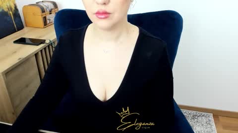 eleganzavogue online show from January 8, 8:29 am