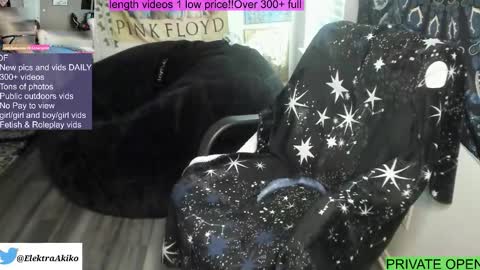 Snapshot of elektraexotic chatting on October 28, 5:52 pm Elektra online show from October 28, 5:52 pm