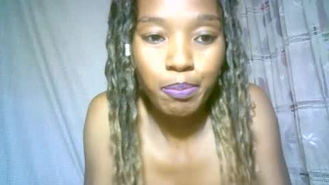 elenah013 online show from January 30, 6:35 am