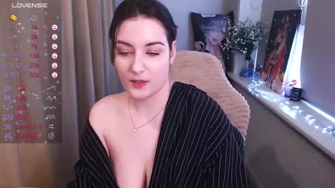 Elise online show from February 23, 6:12 am