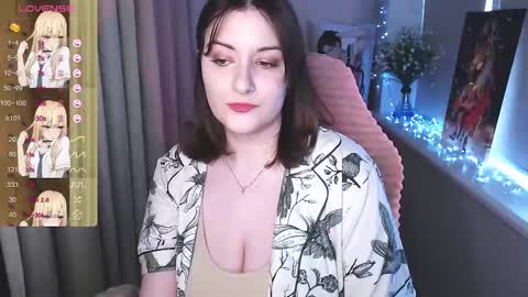 Elise online show from December 22, 4:28 am