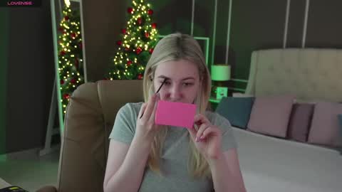 Elina online show from December 16, 1:10 am