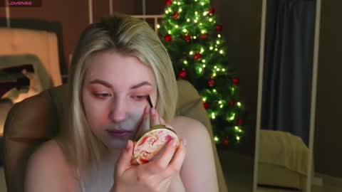 Elina online show from December 27, 1:11 am