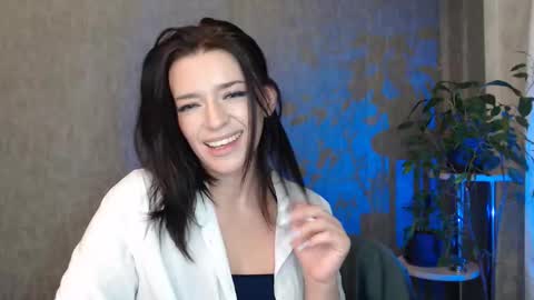 Elina online show from March 3, 10:05 pm