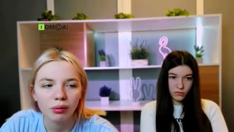 elis_sunny online show from February 3, 6:11 am