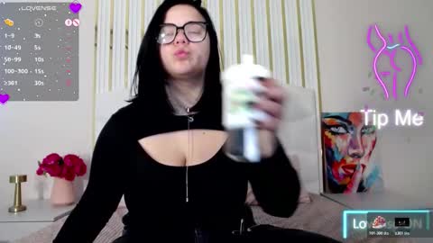 Snapshot of eliss_stoun chatting on October 22, 7:13 am Eliss online show from October 22, 7:13 am