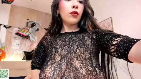 Elizabeth  online show from October 29, 1:15 pm