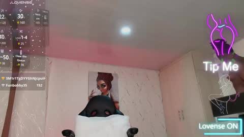 ELIZA online show from November 27, 8:23 pm