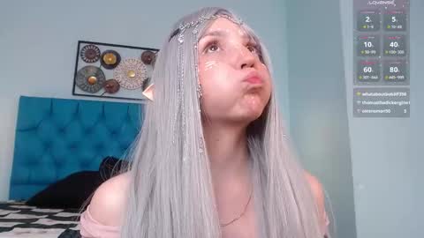 Eliza online show from October 31, 9:41 pm