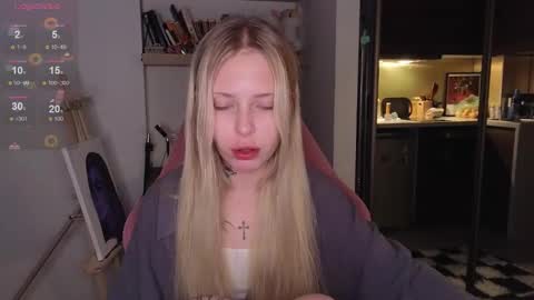 Elizabeth online show from December 17, 2:43 pm