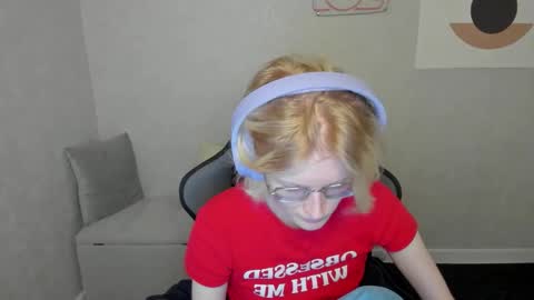 Snapshot of elizabeth_harpper chatting on September 12, 1:50 am Elizabeth online show from September 12, 1:50 am