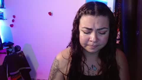 Elizabeth Martinez online show from February 27, 7:37 pm