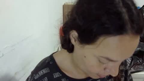 Elizabeth Martinez  online show from December 1, 9:17 pm