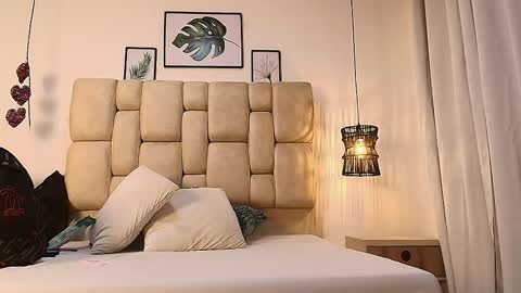 Eliza online show from September 23, 12:14 pm