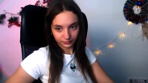 elizsun online show from December 14, 8:53 am