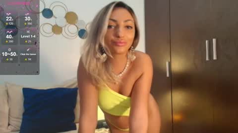Snapshot of ella_devil_fantasy1 chatting on October 8, 5:17 pm Ella online show from October 8, 5:17 pm