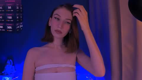 Snapshot of ellaamber chatting on October 21, 5:44 am ellaamber online show from October 21, 5:44 am