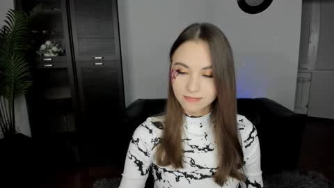 ellacurtis online show from October 5, 6:02 pm