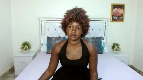 Ella online show from November 2, 3:26 pm