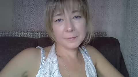 Snapshot of ellajohnsonx chatting on October 12, 4:20 pm ellajohnsonx online show from October 12, 4:20 pm