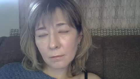Snapshot of ellajohnsonx chatting on March 12, 2:12 pm ellajohnsonx online show from March 12, 2:12 pm