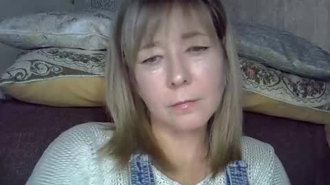 Snapshot of ellajohnsonx chatting on October 4, 2:32 pm ellajohnsonx online show from October 4, 2:32 pm