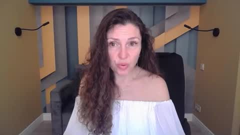 EllaLongs online show from January 9, 12:53 pm