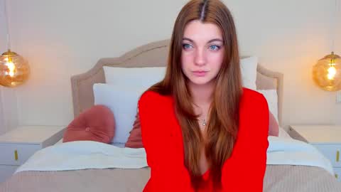 Snapshot of ellamaison chatting on October 9, 2:54 pm Ella online show from October 9, 2:54 pm