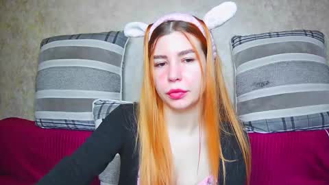 EllaNuar online show from September 23, 1:59 am