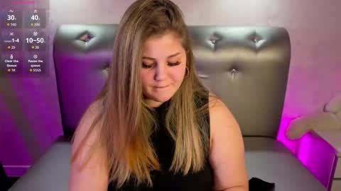 Scarlet online show from December 16, 1:00 am