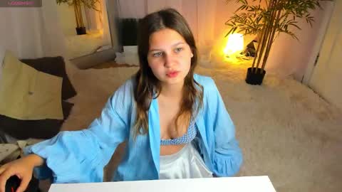 elle_ellise online show from September 10, 1:16 am