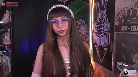 follow me on instagram .    online show from October 23, 8:04 pm