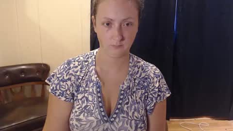 elle online show from September 14, 9:01 pm