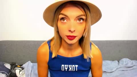 ellen_flow online show from October 3, 9:42 pm