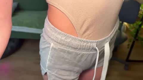 Ellie  ---Ill see you either on Wednesday or Thursday and definitely on Saturday and Sunday online show from December 21, 3:05 pm