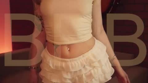 elliecutes online show from October 31, 11:25 am