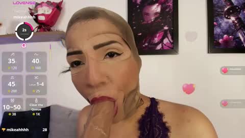 elliee1 online show from February 11, 12:17 pm