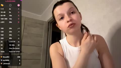 Ellie online show from February 25, 2:59 pm