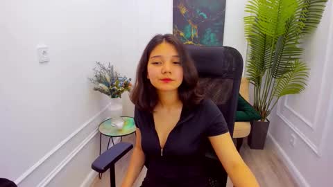 Snapshot of ellievensda chatting on September 13, 9:23 pm ellievensda online show from September 13, 9:23 pm