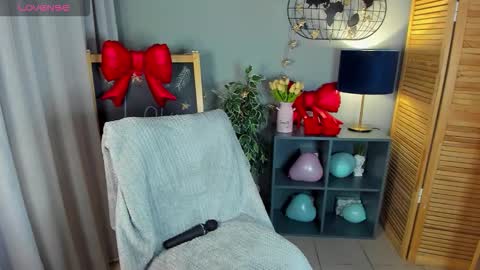 elliup online show from February 22, 5:25 pm