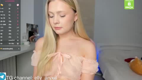 elly_aryxd online show from November 21, 4:31 pm