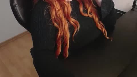 Elly online show from November 27, 7:17 pm