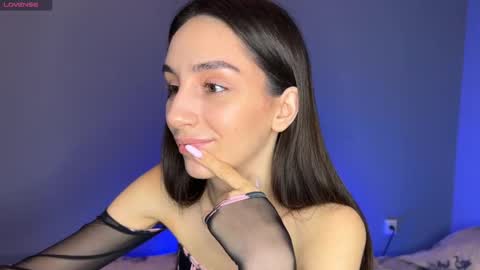 Im online Fri Sun Mon Tue Thu Fri Sat3 from 1000 online show from February 20, 6:39 am