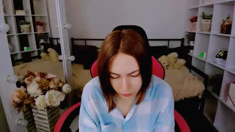 elma_lily online show from November 4, 6:18 am