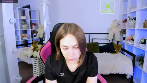 elma_lily online show from October 21, 5:44 am