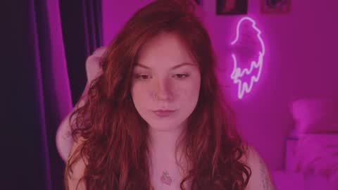 Elsie online show from December 8, 7:32 pm